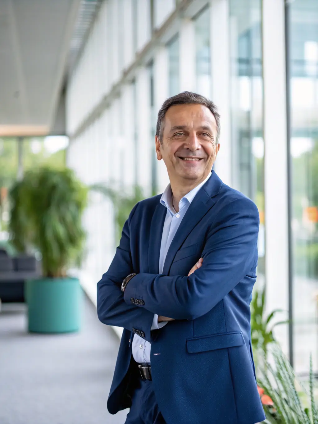 A professional headshot of Mr. Ben Carter, a successful entrepreneur and CEO, looking directly at the camera with a friendly expression. He is speaking at the FocusPro Leadership Conference.